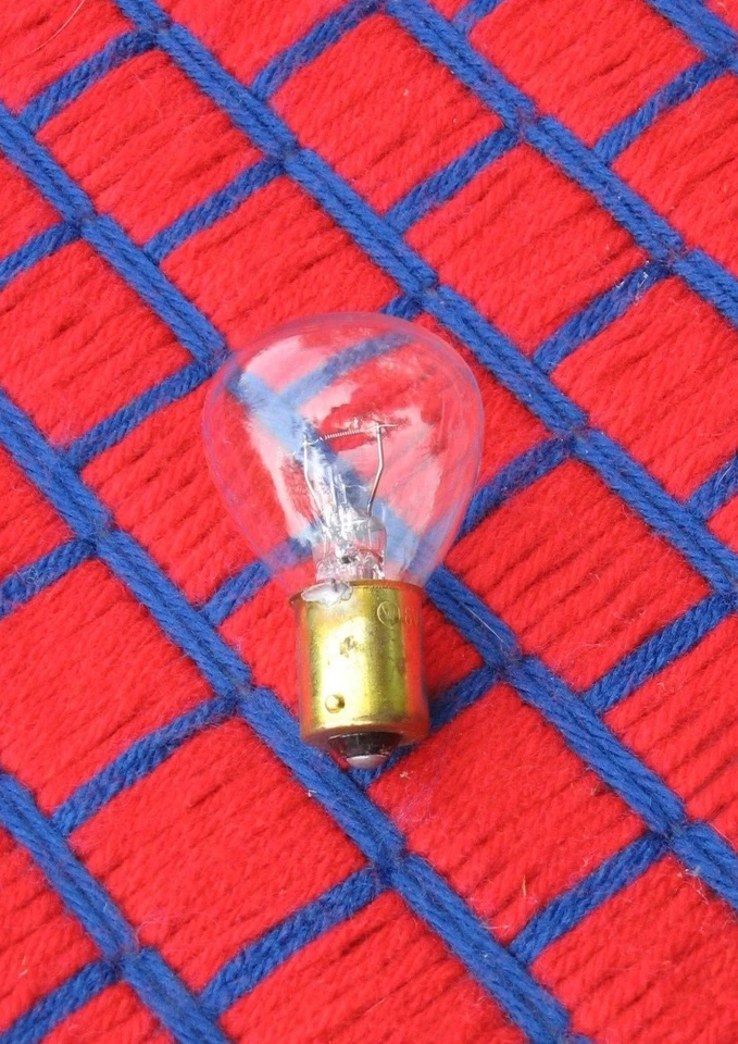 4 new 24 watt 6 volt 6v HIGH INTENSITY 24w light BULB 90902 sub GE 24RP/1133 - Image 2 of 2