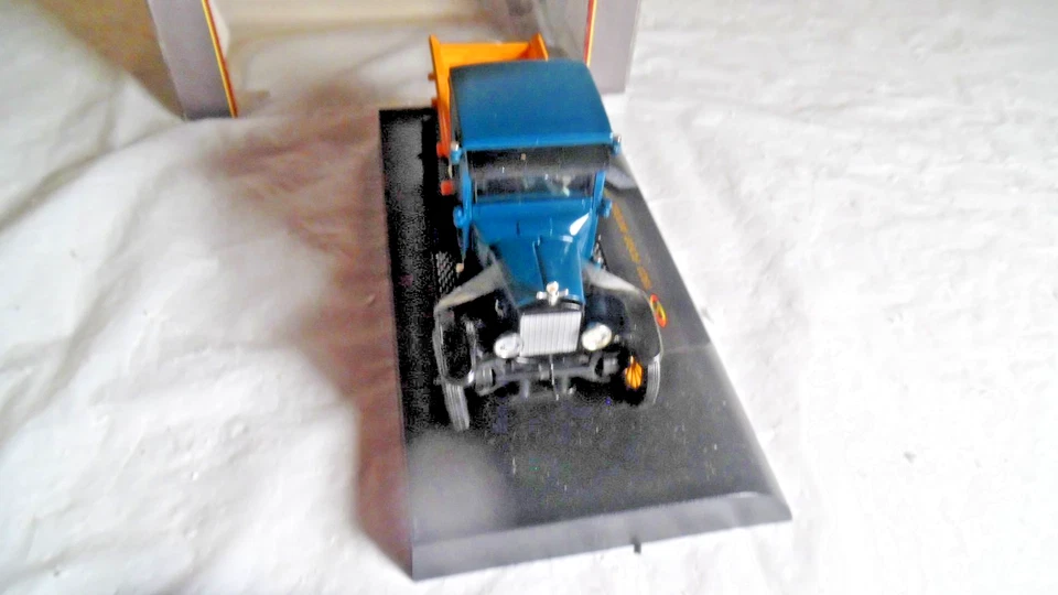 Signature Models 32309 1923 Die Cast Model TT Ford  NIB - Image 3 of 4