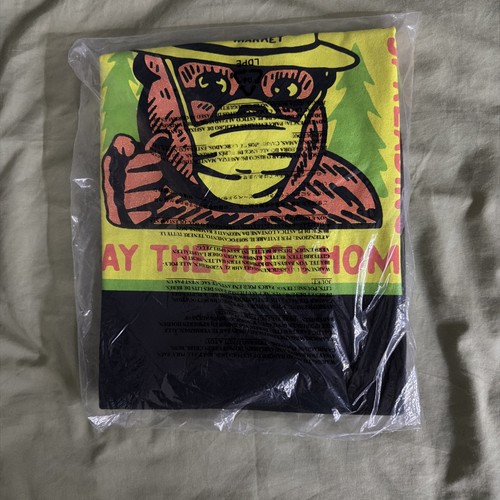 Chinatown Market T-Shirt Size Large with graphics.
