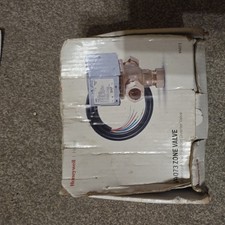 Honeywell V4073A1039/U 22 mm Mid Position Valve - Gold/Silver