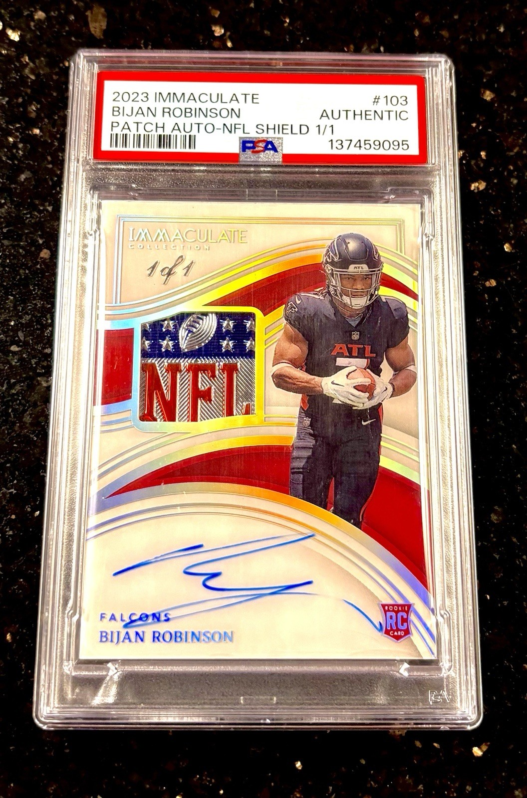 2023 Immaculate Bijan Robinson NFL Shield Rookie Patch Auto RPA 1/1 #103 Falcons
