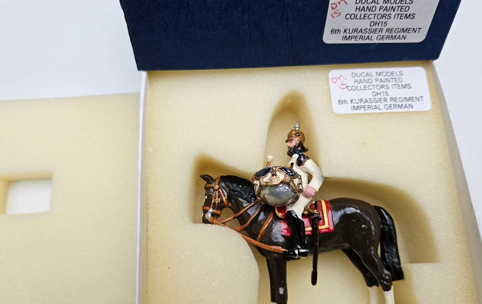 Caballo de tambor DUCAL DH.15 6º Regimiento Kurassier Imperial Alemán, sin usar, en caja Foto 2 de 4