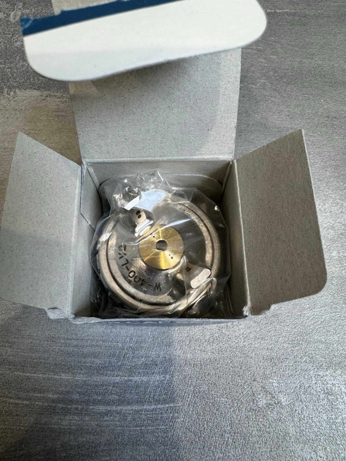 Anest Iwata W400 LV2 Air Cap Set W-400-LV2 Brand New In Box 3