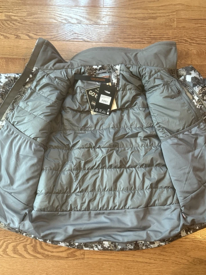 Brand New Medium Sitka Incinerator Aerolight Jacket Elevated II - Image 4 of 4