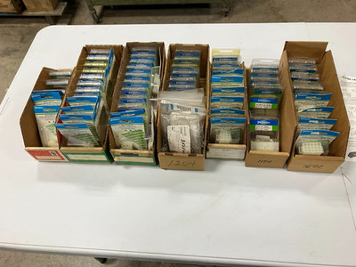 Large Lot of Retail Packaged Philmore 0.093'' Crimp Connectors 1 to 15 Circuits