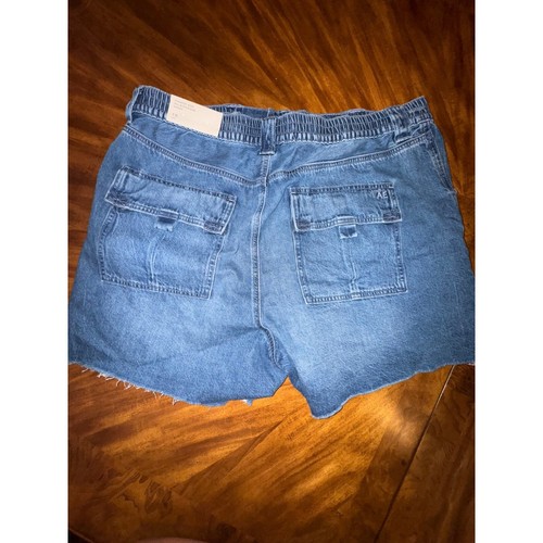 NEW! Womens Highest Rise 90s Boyfriend Denim Medium Wash Cargo Shorts-Size 18/34 - Imagen 2 de 3
