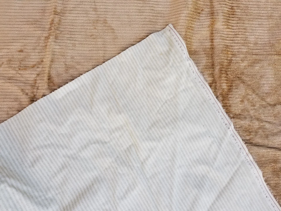 Tela de tapicería años 90 acanalada terciopelo camel marrón 5 yardas 58" de ancho con respaldo Foto 2 de 3