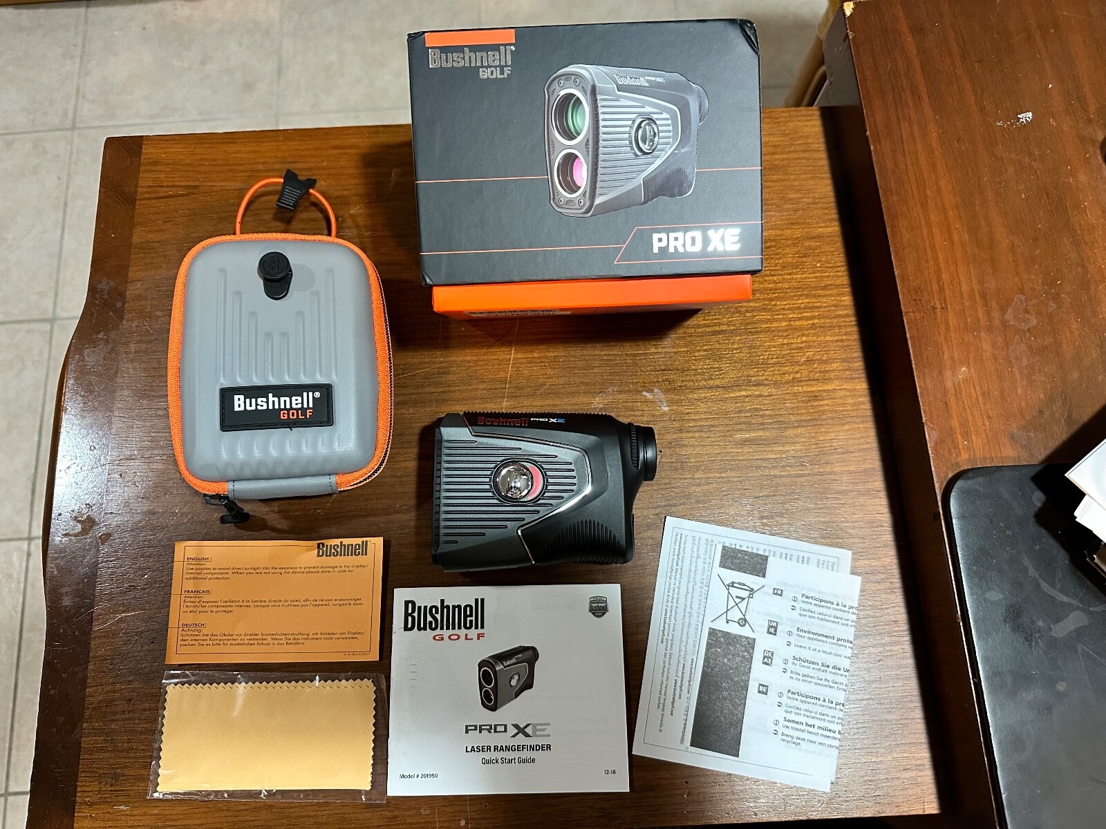 Bushnell Golf Pro XE Laser Rangefinder Slope Switch Elements slightly