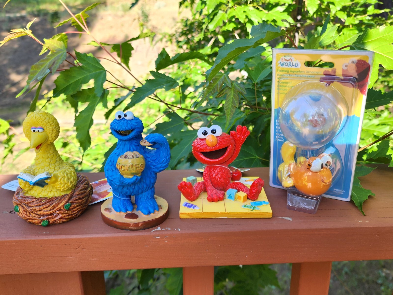 SESAME STREET SET OF 4 NEW AQUARIUM DECORATIONS ELMO BIG BIRD COOKIE