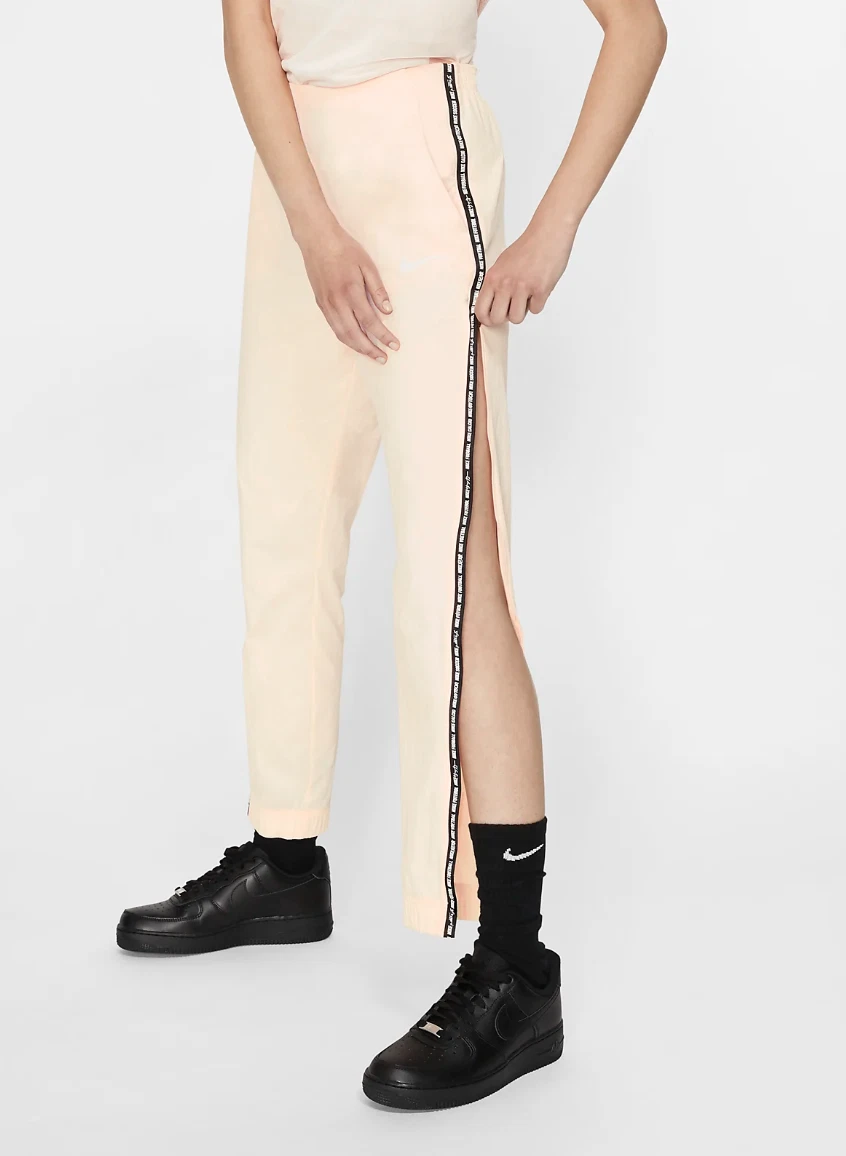 Nike store peach sweatpants
