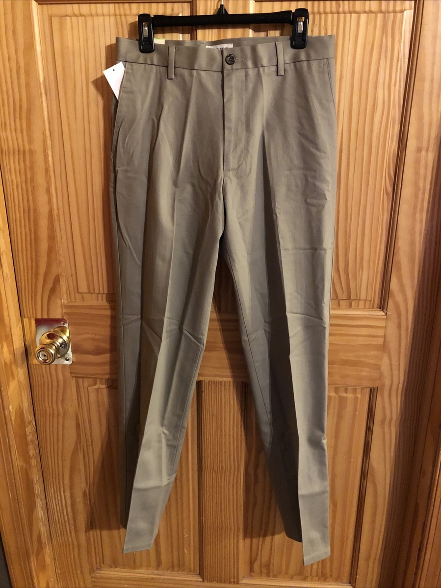 Dockers Mens Pants 30 X 32 Classic Flat Khaki Retail $62 (blk-1-73