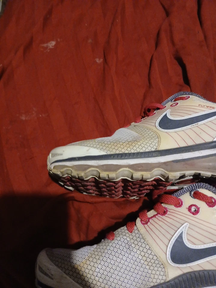 NIKE AIRMAX 2010 FLYWIRE SNEAKERS-#386374-103 GRAY PURPLE Women's 8.5 US 40 EUR - Image 4 of 4