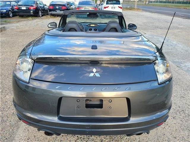 Mitsubishi Eclipse Spyder 2010 convertible salvamento reparable dañado Foto 4 de 4