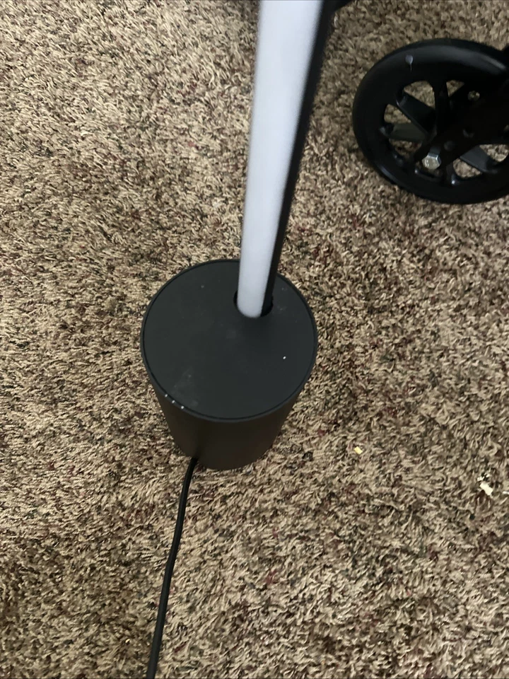 Philips Hue 40801/48/U7 White and Color Ambiance Signe Light Table Lamp - Image 4 of 4