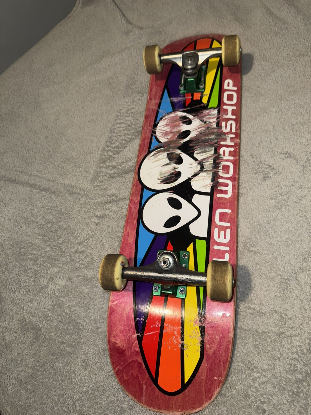 Vintage Alien Workshop Complete Skateboard OG Graphics Thund