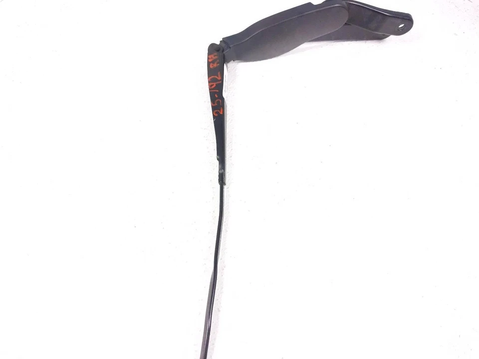 2023 Mercedes-Benz C300 Right Passenger Windshield Wiper Arm 205-820-35-01 - Image 2 of 4