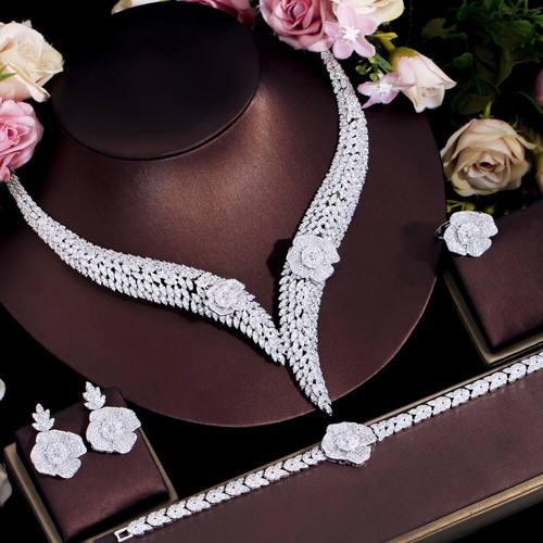 White Gold Plated CZ Flower Leaf Necklace Earring Bracelet Ring Bold Jewelry Set - Bild 8 von 8