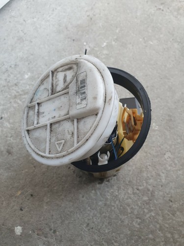 Mercedes CLS W211 W219 A2114701694  Kraftstoffpumpe Dieselpumpe