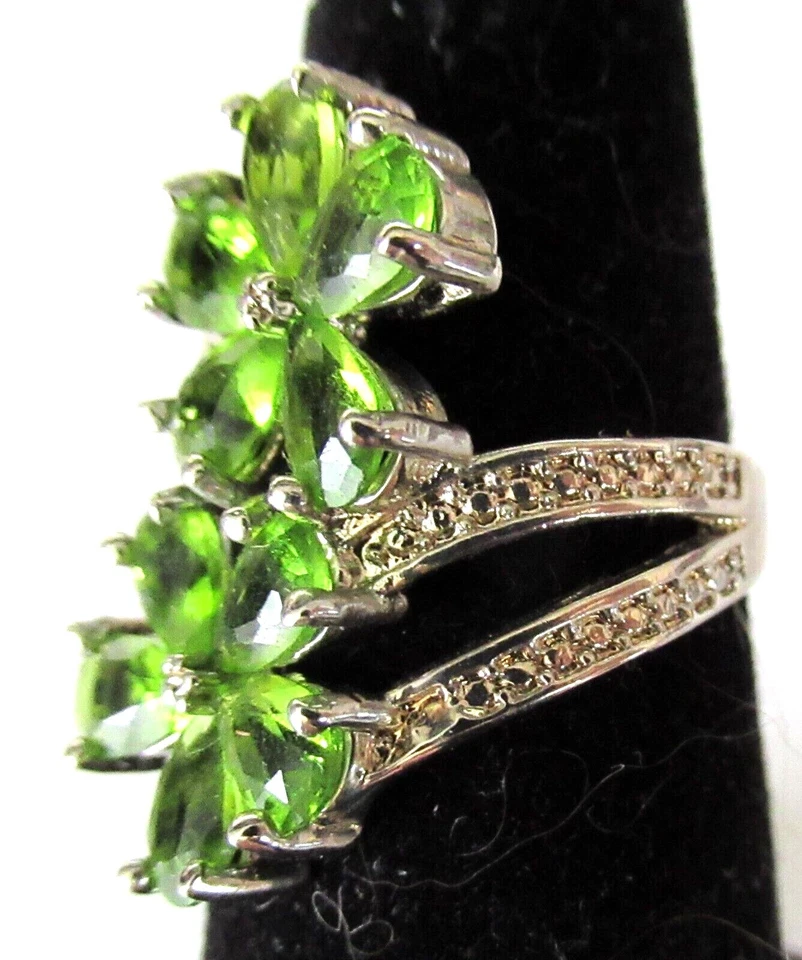 Hermoso anillo de flores de cristal verde placa de plata talla 7 Foto 3 de 4