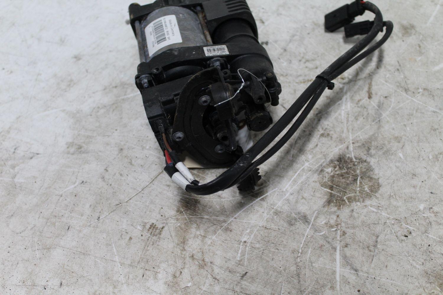 Air Ride Susp. Compressor MASERATI LEVANTE 17