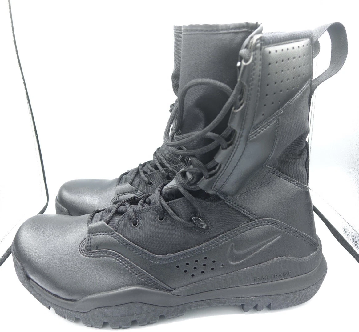 Nike sfb hotsell steel toe