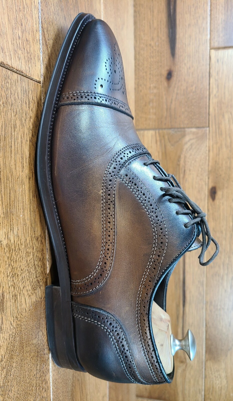 SAOLA TO BOOT NEW YORK Adam Derrick abito Oxford in pelle marrone con punta a cappuccio taglia 8