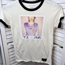 Taylor Swift 1989 World Tour Ringer T-Shirt Junior's Med Official Concert FLAW