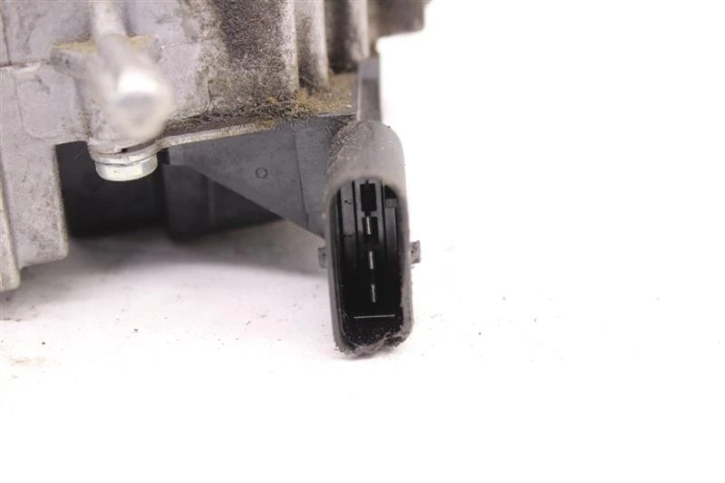 Used Windshield Wiper Motor fits: 2012 Mercedes-benz Mercedes slk 172 Type Grade Foto 3 de 4