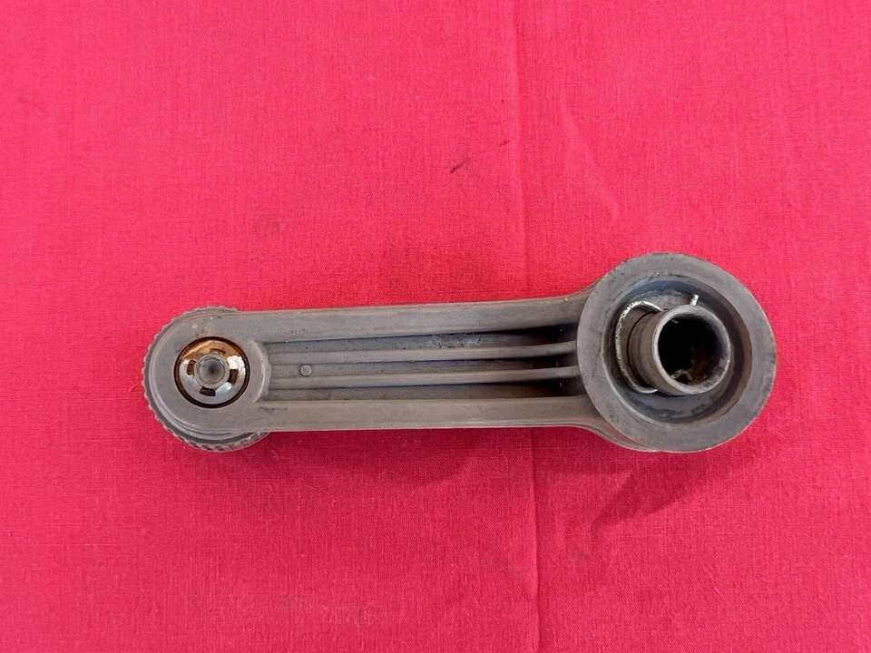 1986-1993 Mazda B2000 B2200 B2600 window crank handle Tan - Image 2 of 2