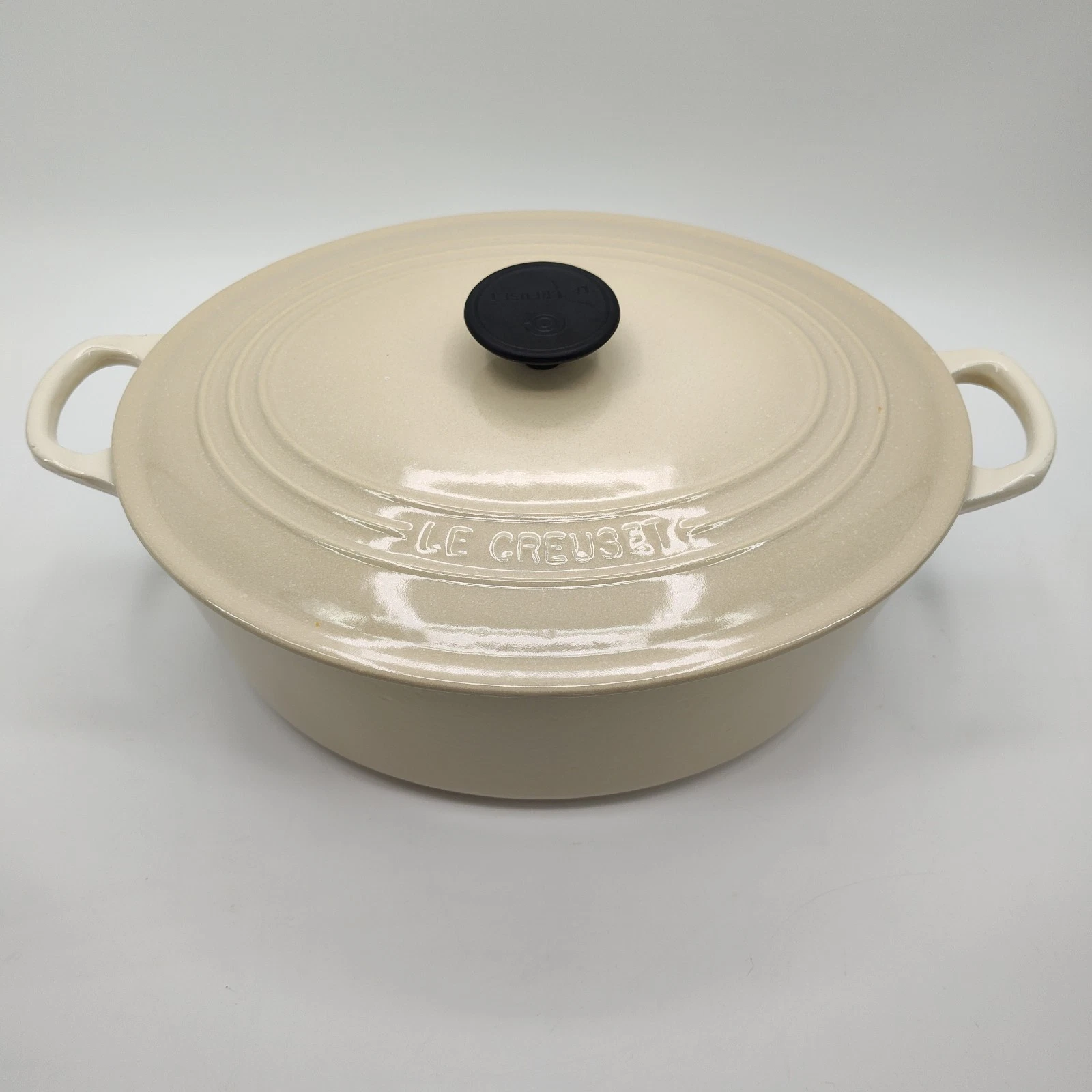 Le Creuset Cast Iron 31 Oval Dutch Oven w/ Lid Meringue Cream 6 3/4 Qt BEAUTIFUL