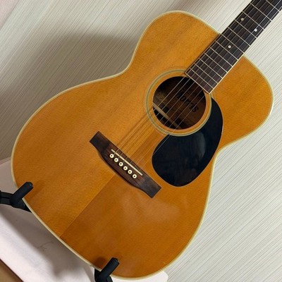 Morris F-15 acoustic guitar (made in 1972, Yoshino Musical Instruments)