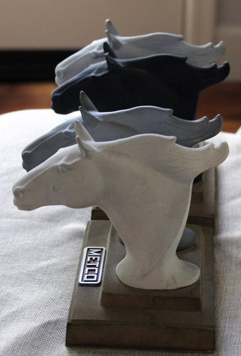 Pair Vintage Horse Head Statues Cast Metal Mid-Century Equestrian Decor METCO - Picture 3 of 11