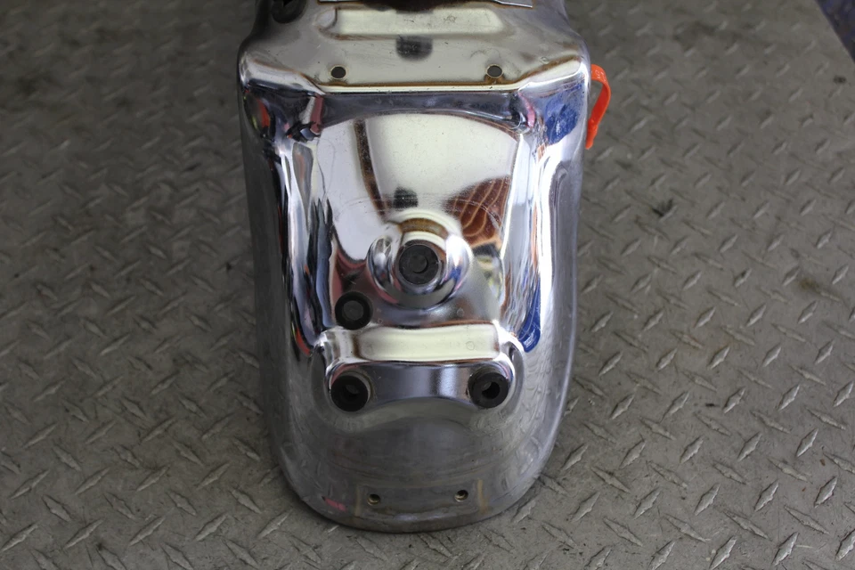 1985 YAMAHA VIRAGO 1000 XV1000 REAR BACK WHEEL FENDER MUD GUARD - Image 4 of 4