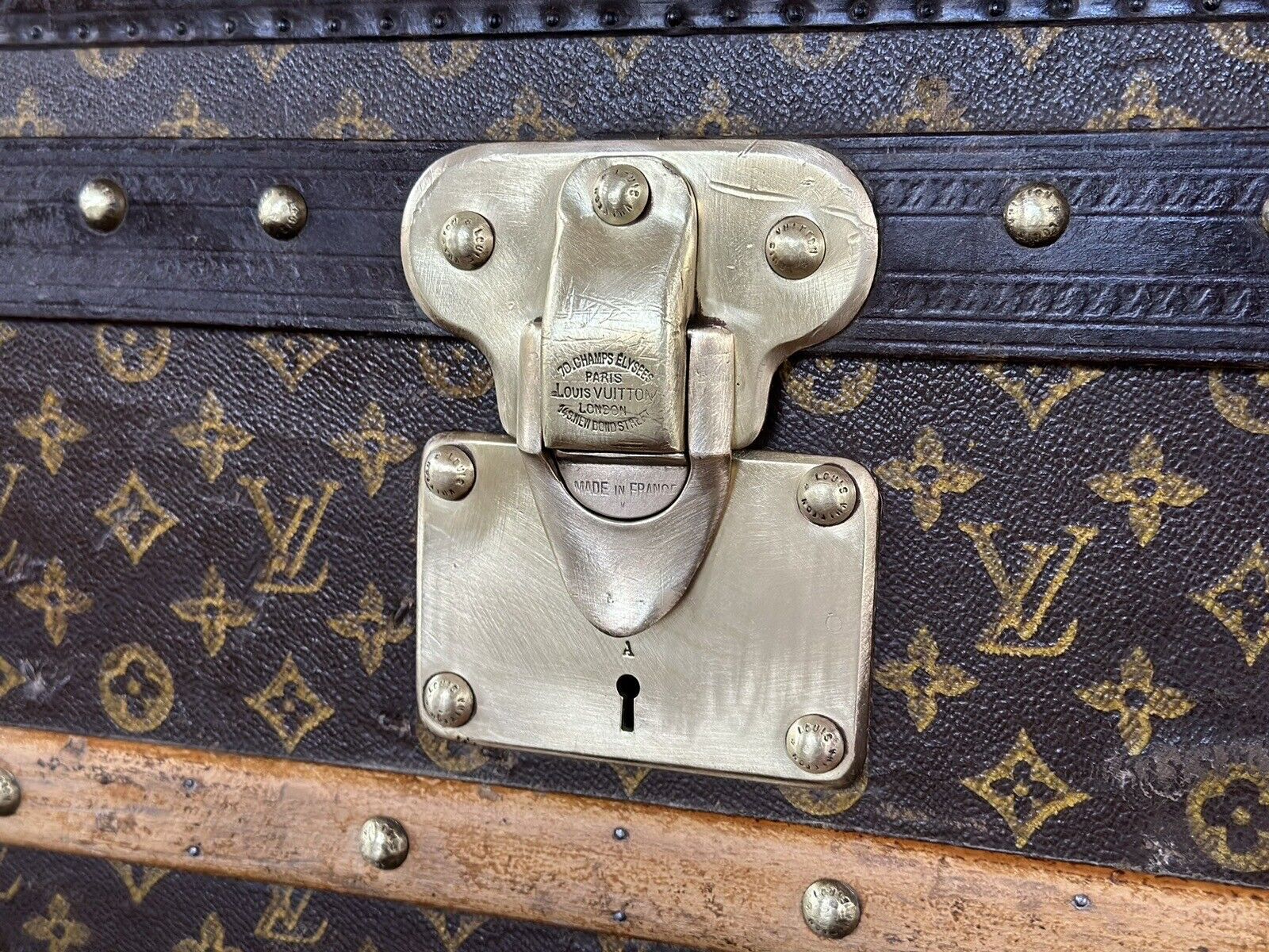 Louis Vuitton Monogram Canvas Cabin Steamer Trunk Key Antique Suitcase Luggage