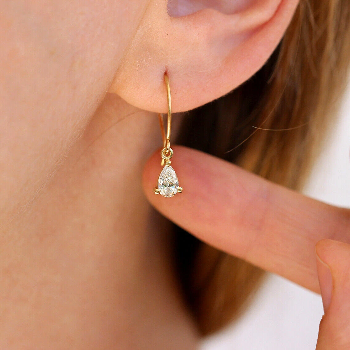 Yarina Crystal Teardrop Earrings – Beautiful Earth Boutique