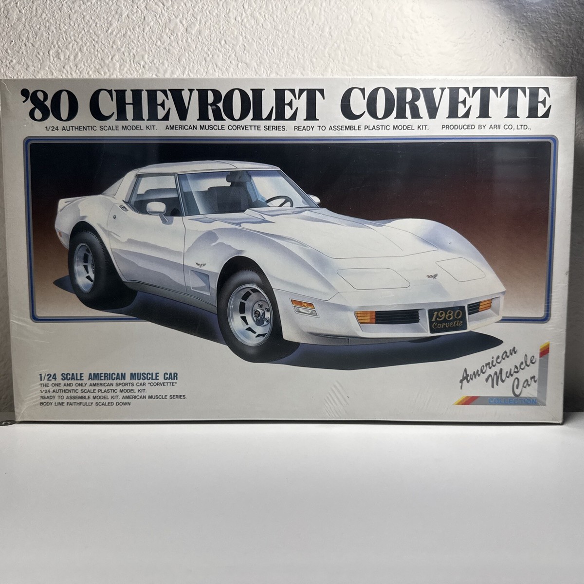 '80 CHEVROLET CORVETTE,AM 1/24 プラスチックモデル 80 Chevrolet Corvette - 1:24 Scale -American Muscle Car