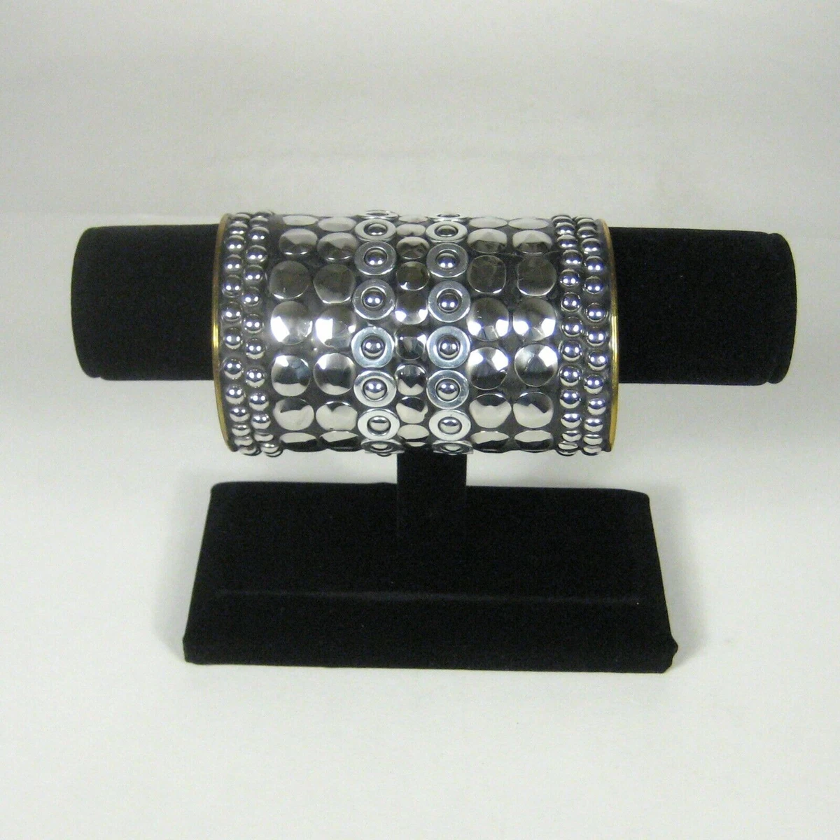 Karma bangles store