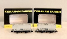 GRAHAM FARISH 377-766 N GAUGE - 2x COVERED HOPPER WAGONS 'SODA ASH' BR GREY