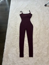 SKIMS Ribbed Soft Lounge Burgundy Cat Suit Size small Great Condition