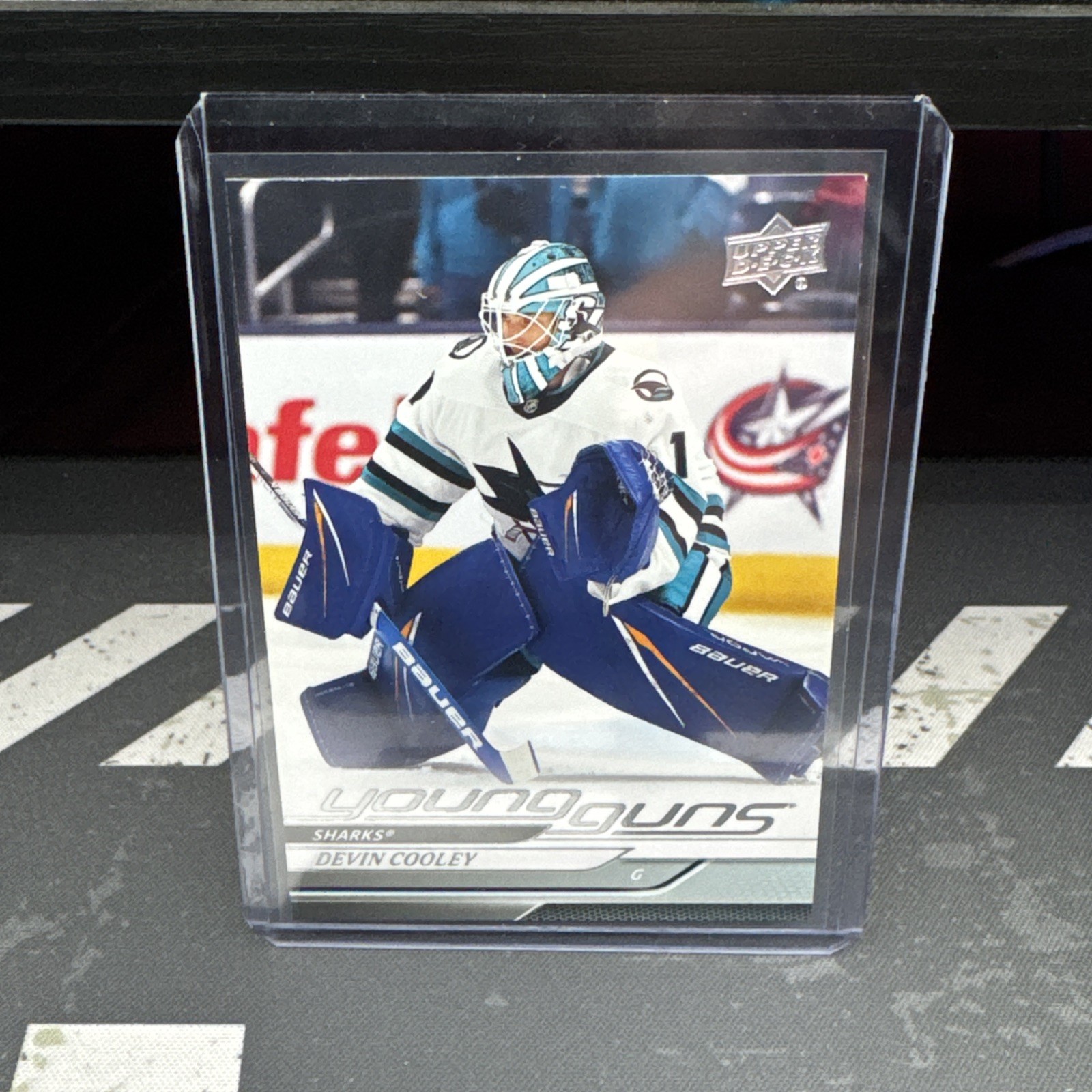 2024-25 Upper Deck Series 2 YOUNG GUNS (RC) #473 Devin Cooley San Jose Sharks