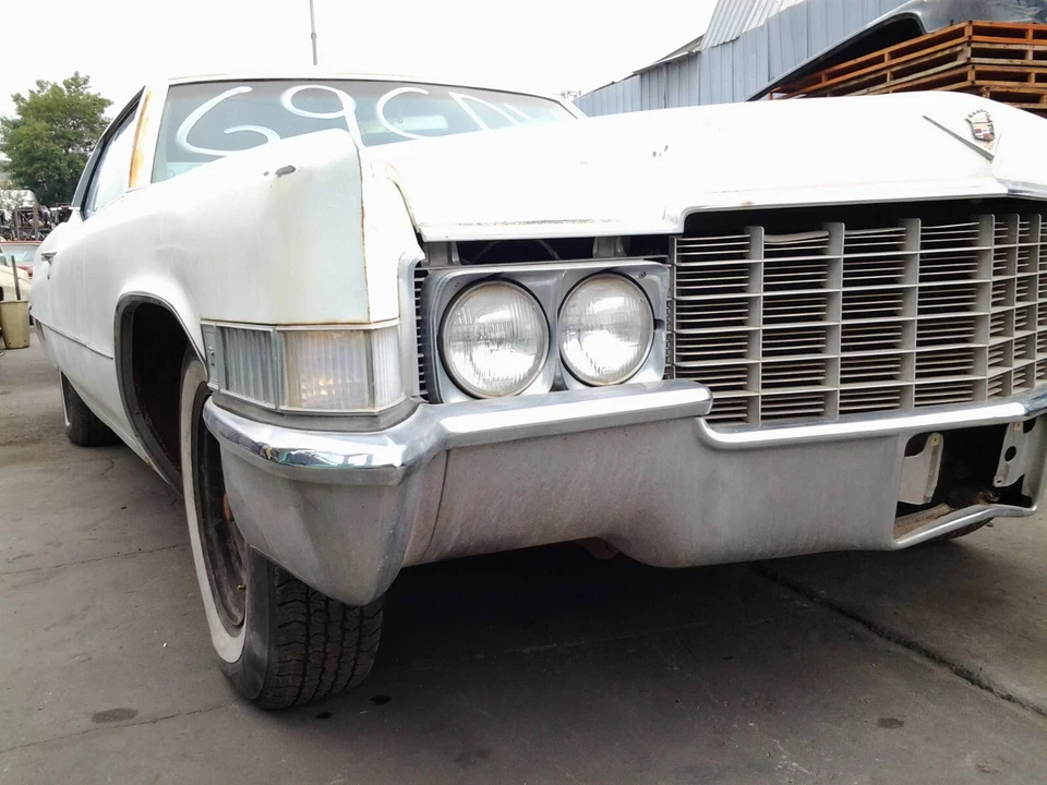 69 Cadillac DeVille Conversível Front Fender enchimento interno CONJUNTO LH + RH 1969 USADO - Imagem 4 de 4