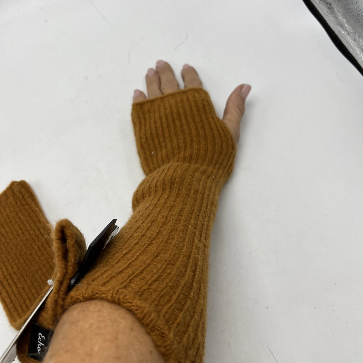echo fingerless gloves
