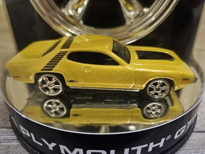 Hot Wheels American Racing Torq Thrust/ 71 Plymouth GTX 1:64