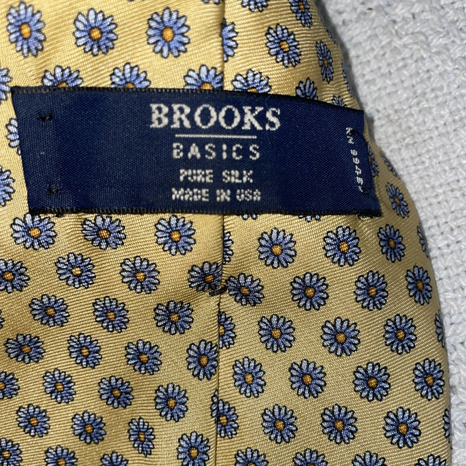 Vestido Brooks Basics masculino gravata tamanho 59” 3,5” amarelo floral negócios formal cidade  - Imagem 2 de 4