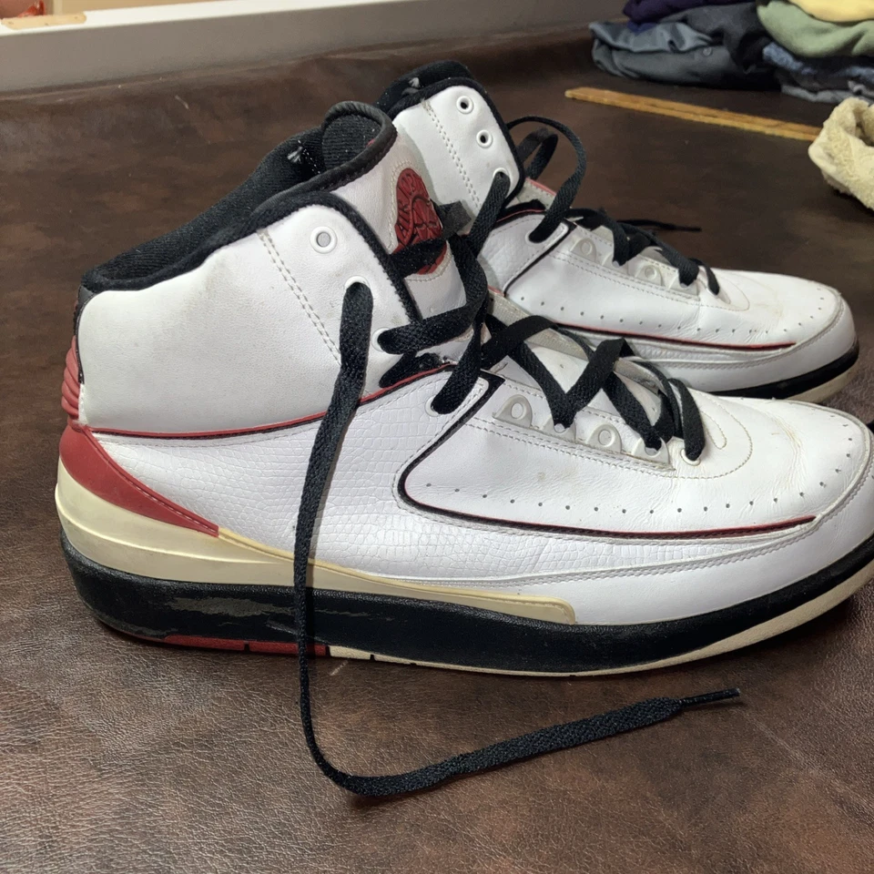 Air Jordan 2 Retro BLANCO VARSITY ROJO NEGRO CHICAGO 2004 Nike 308308-161 Talla 13 Foto 2 de 4