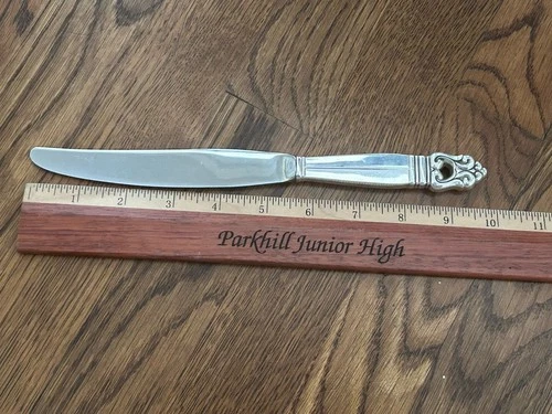 INTERNATIONAL ROYAL DANISH STERLING HANDLE STAINLESS BLADE DINNER KNIFE 9 7/8”