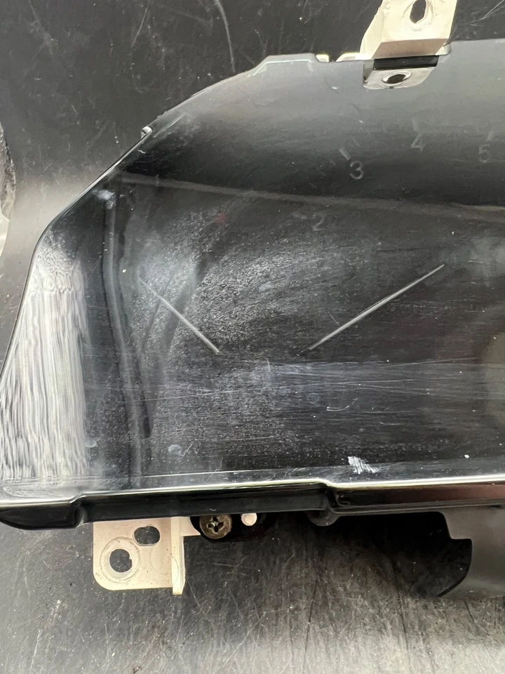 1990-1994 Lexus LS400 OEM Instrument Gauge Cluster Assembly 83010-50360 - Image 4 of 4