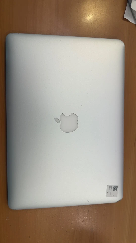 Apple MacBook Air 13" 2017 · i5 · 8GB · 128GB, foto 1 di 5