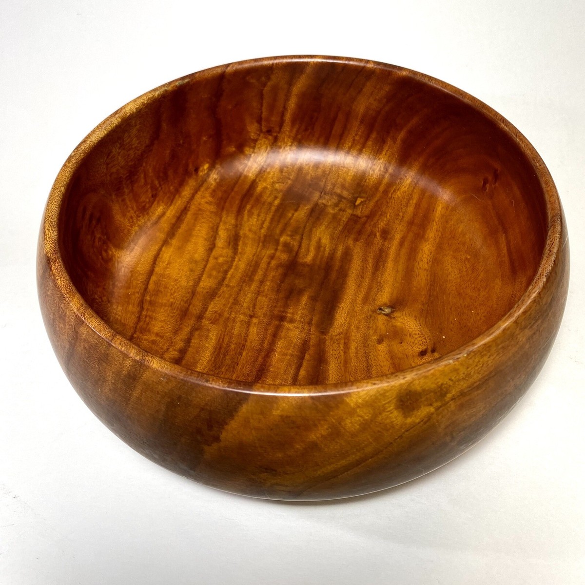 Antique Hawaiian Kamani Wood Bowl Circumference 42
