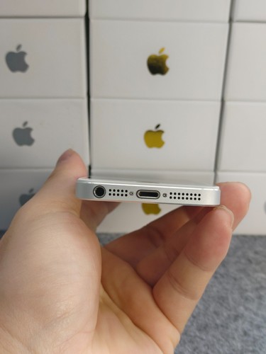 New condition Apple iPhone 5s 16/32/64GB Factory UNlocked 4G any carrier - Afbeelding 8 van 12